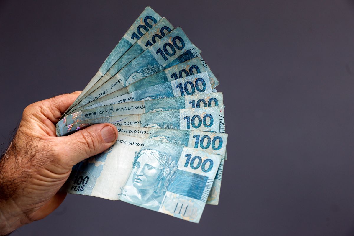 adicional de R$150 do Bolsa Família - Reprodução Canva