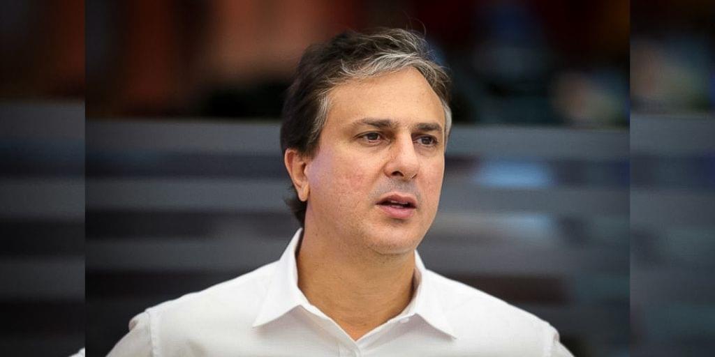 Camilo Santana afirma que Lula autorizou o governo a fazer um estudo para, em breve, anunciar um reajuste, algo que não acontece há cinco anos. 