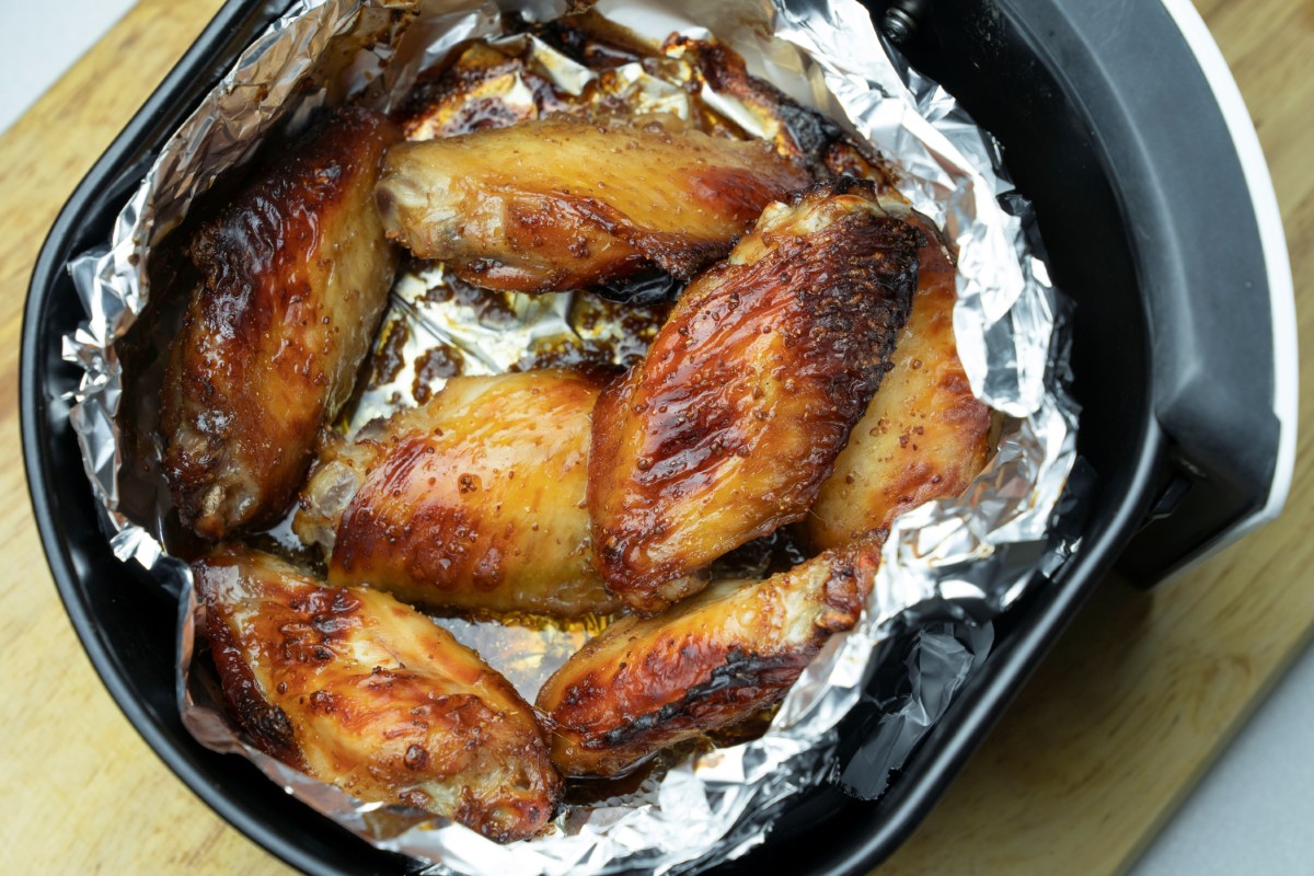 Pode usar forma de silicone na airfryer? Descubra agora - Reprodução Freepik