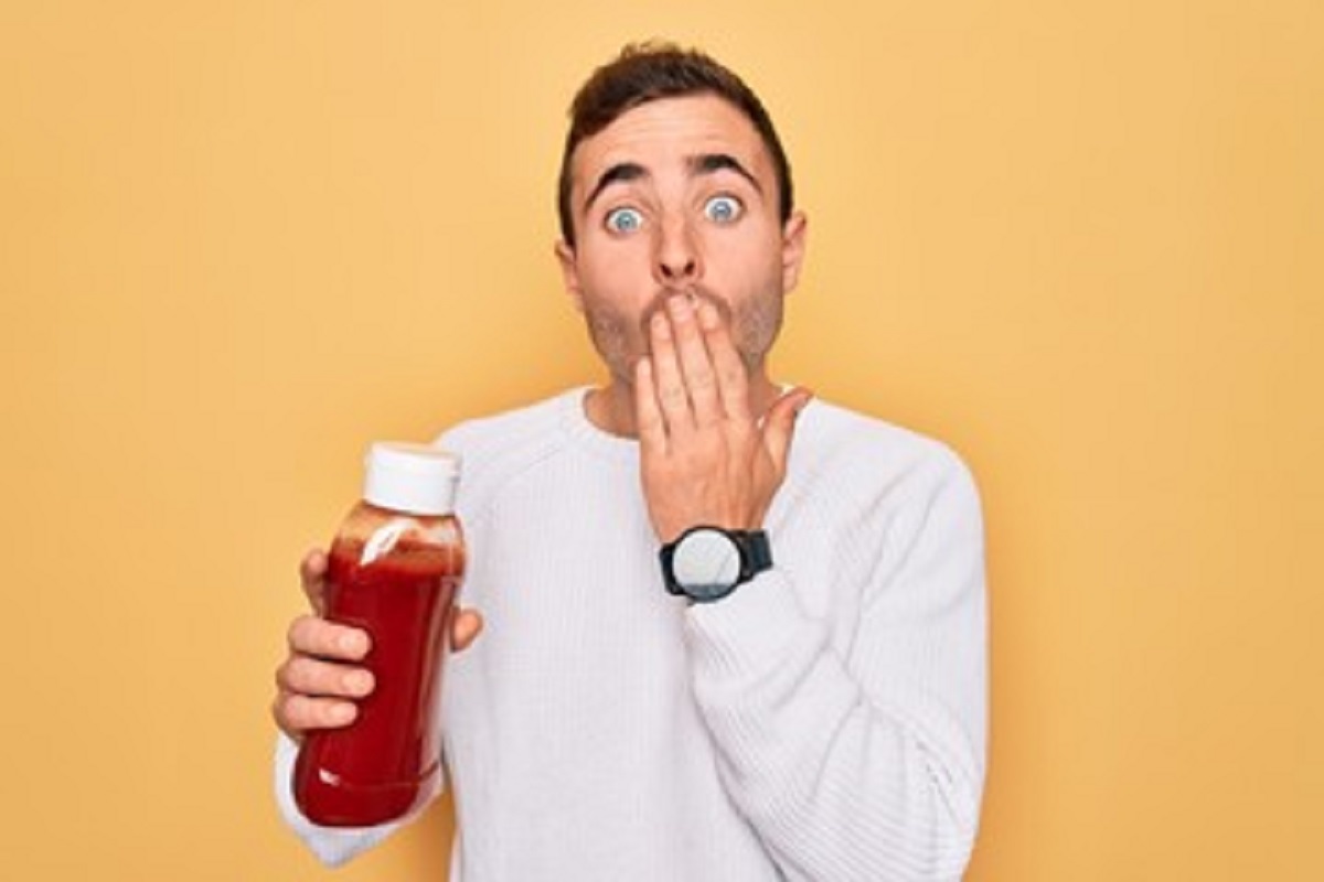 Ketchup nos itens cromados - Reprodução Adobe Stock Ketchup nos itens cromados - Reprodução Adobe Stock