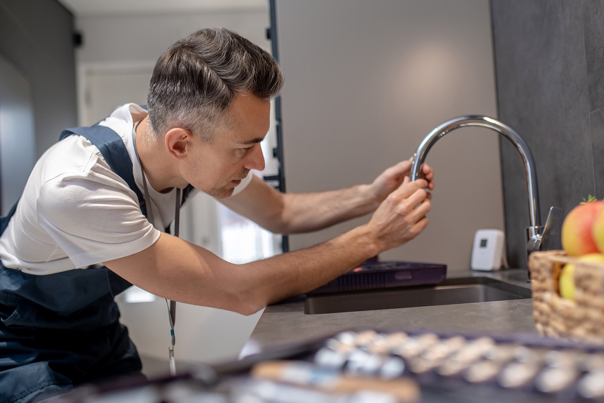 Saber como remover ferrugem desses materiais não é uma tarefa simples - Reprodução AdobeStock