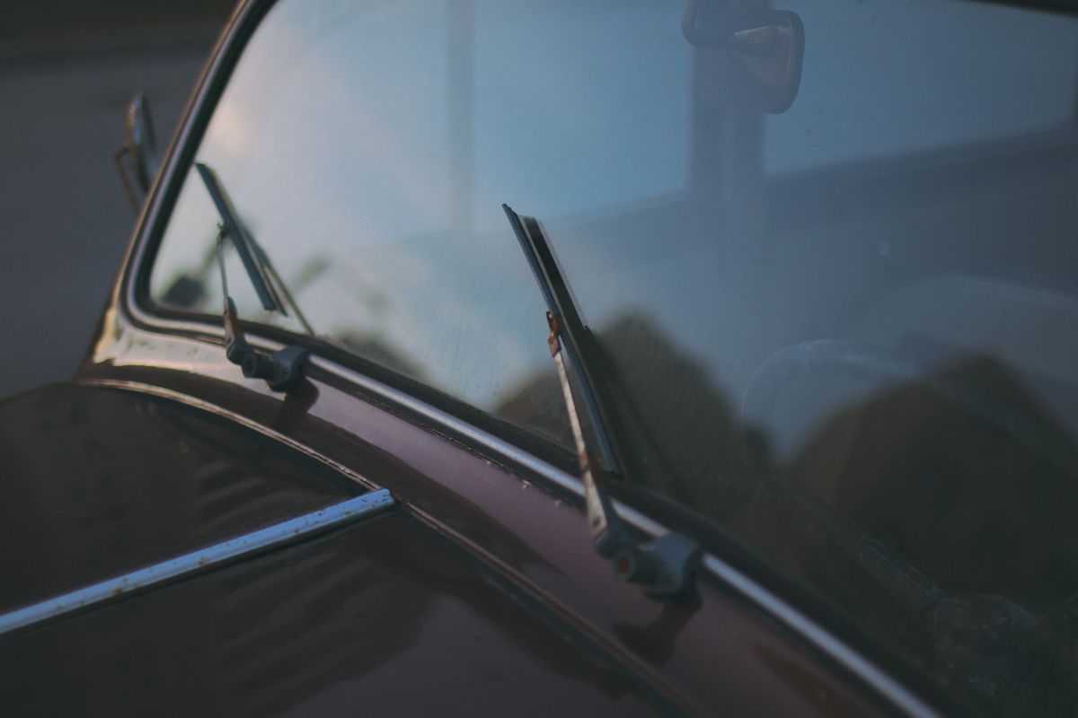 impedir que o vidro do carro embace-Reprodução Canva