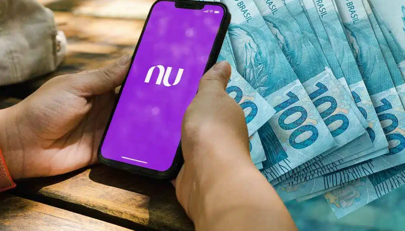 Nubank libera transferência de limites entre cartões