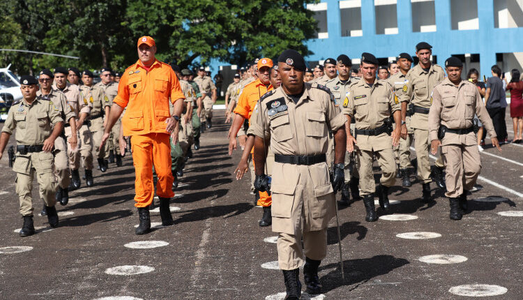 Lula sanciona reajuste de 18% no salário de policiais e bombeiros