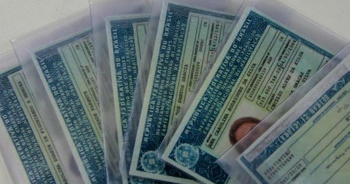 Pessoas endividadas podem ter CNH e PASSAPORTE suspensos