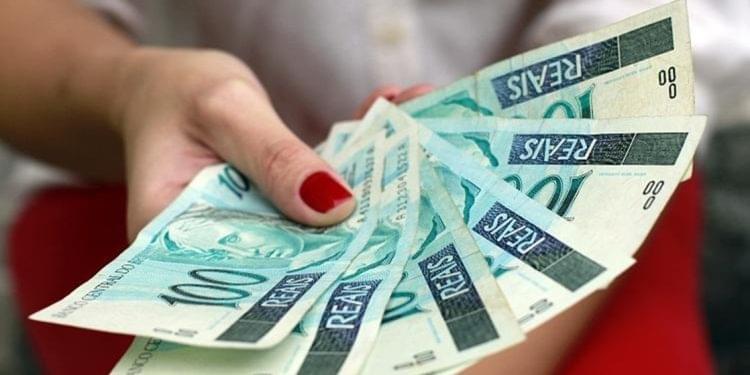 Confira 3 bancos que liberam EMPRÉSTIMO com 1ª parcela após 90 dias