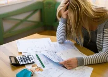 PÉSSIMA NOTÍCIA HOJE (18/01) para brasileiros com dívidas há mais de 5 anos