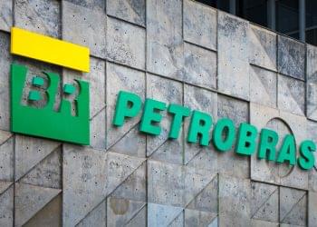 Programa de Estágio da Petrobras reserva vagas a pessoas com deficiência e negros