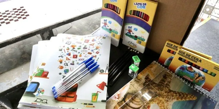 Como posso solicitar o Kit Material Escolar GRATUITO 2024?