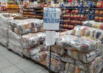Atenção! Cinco mil famílias têm até HOJE (31/01) para retirar CESTA BÁSICA
