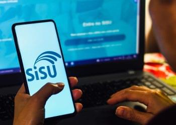 SISU: Universidades SUSPENDEM publicação da lista de espera por inconsistências do MEC