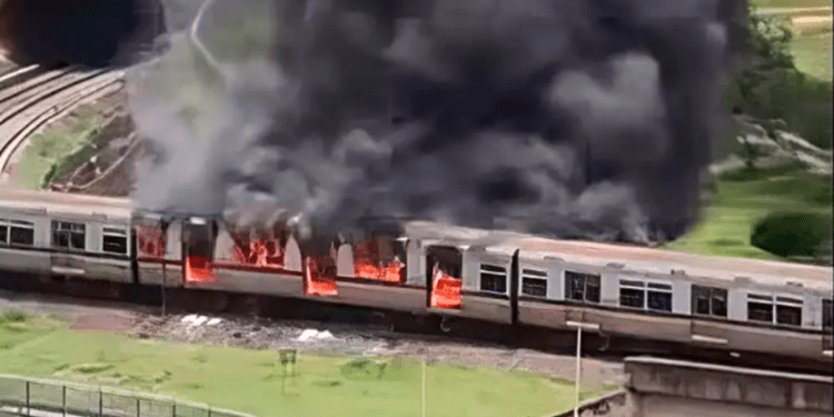 SUSTO! Vagão de metrô PEGA FOGO no Distrito Federal