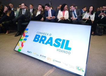 Conheça o Brasil Voando: Programa promete passagens aéreas mais baratas