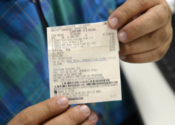 ÓTIMA NOTÍCIA! Quem coloca o CPF NA NOTA pode receber PIX de R$ 5 mil; veja como sacar