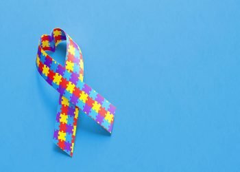 Projeto determina programas de estágio voltados a pessoas com autismo