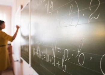 SAIU! Governo divulga NOVO piso salarial dos professores