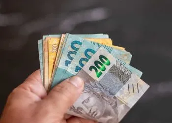 Valores a Receber: Brasileiros ainda não resgataram R$ 7 BILHÕES; veja como consultar
