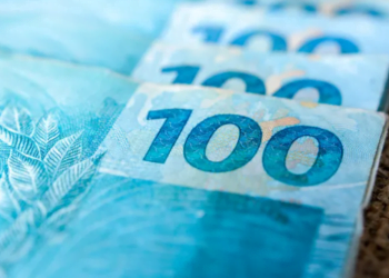 Se você recebeu o AUXÍLIO EMERGENCIAL em 2021 e 2022 confira se seu CPF vai receber indenização de R$15MIL