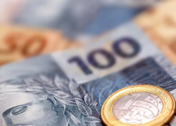 Surpreendente: Salário Mínimo atinge novo patamar em 2024, chegando a R$1.711