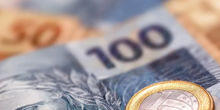 Surpreendente: Salário Mínimo atinge novo patamar em 2024, chegando a R$1.711