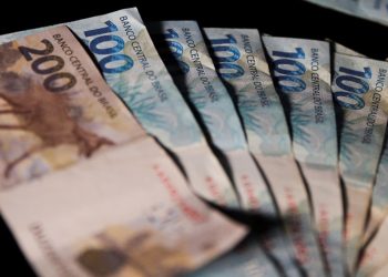 Abono Salarial: Começa HOJE (15/03) pagamento para NOVO grupo; veja se chegou a sua vez