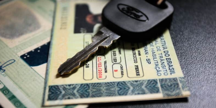 CNH: Motoristas têm 30 dias para REGULARIZAR o prazo do exame Toxicológico