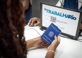 FEIRA DE EMPREGO para jovens em busca da 1ª vaga vai até semana que vem!