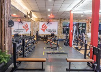 GRANDE ACADEMIA contrata para diversos níveis