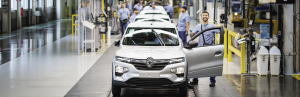 Realizar um estágio na Renault pode até mesmo te dar oportunidade de trabalhar em outras sedes da empresa. 