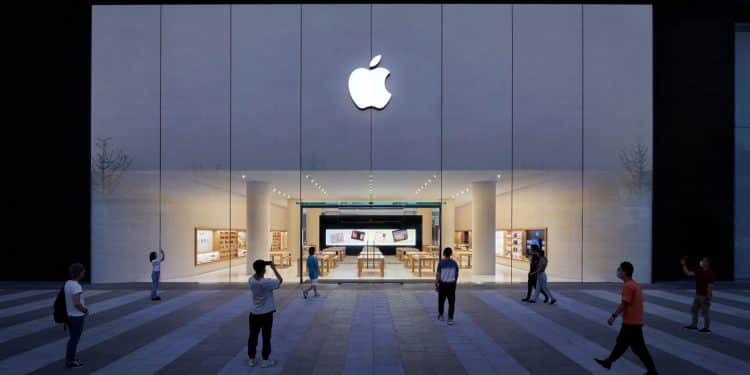 LOJAS DA APPLE estão com mais de 200 vagas abertas!