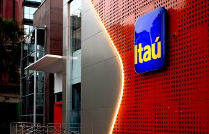 Trabalhar no Itaú Unibanco é uma grande chance para ter uma carreira em um dos maiores bancos do mundo.