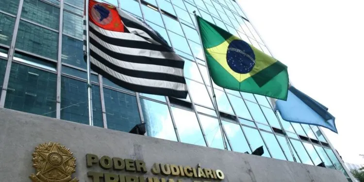 OPORTUNIDADES de carreira: Concursos e processos seletivos com salários acima de R$ 8,5 mil