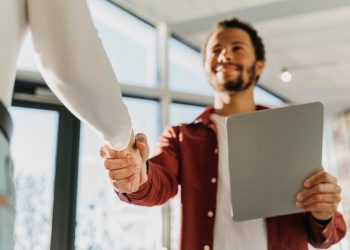 13 Mil VAGAS de Emprego disponíveis! Veja como se inscrever