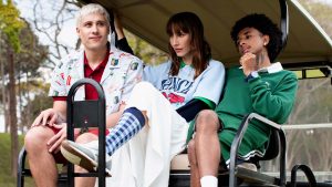 Trabalhar na Lacoste é a chance de estar em uma grande marca de roupas.