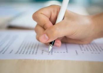 Veja a composição da comissão do Concurso PGE AC! Imagem: Freepik