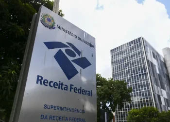 Receita Federal confirma pedido para novo concurso. Imagem: Agência Brasil
