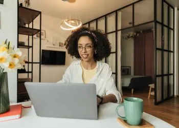 Hire Latam abre vagas de emprego HOME OFFICE! Imagem: Divulgação