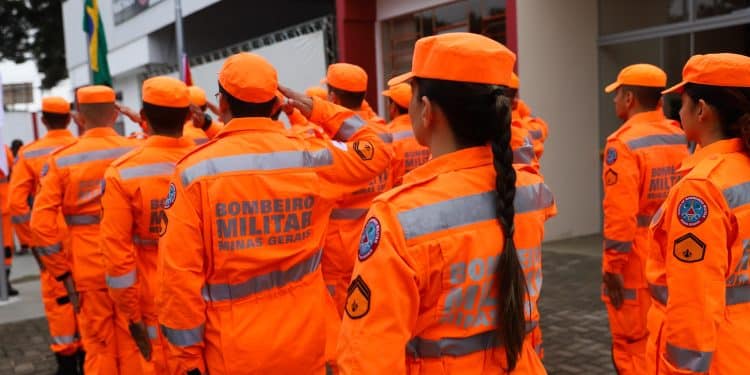 Editais divulgado do Concurso Bombeiros; Imagem: Agência Minas Gerais