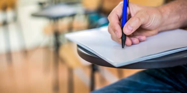 Concursos com editais lançados! Imagem: Freepi