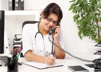 Mais de 300 vagas ofertadas no Concurso SMS; Imagem: Freepik