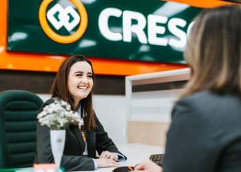 Cooperativa de crédito tem quase 200 vagas abertas para TODOS OS NÍVEIS