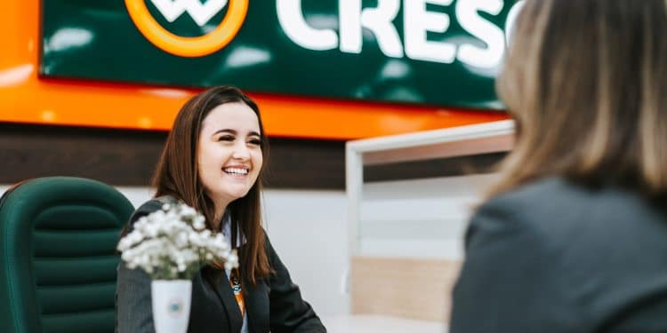 Cooperativa de crédito tem quase 200 vagas abertas para TODOS OS NÍVEIS