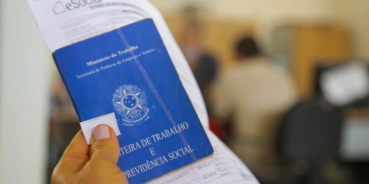 Dia dos Namorados VAGAS de Emprego com Salários de até R$ 3 mil!