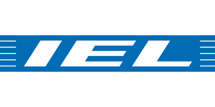 Estude e ganhe: IEL dá bolsas de quase R$ 2 mil em mais de 700 vagas de estágio!