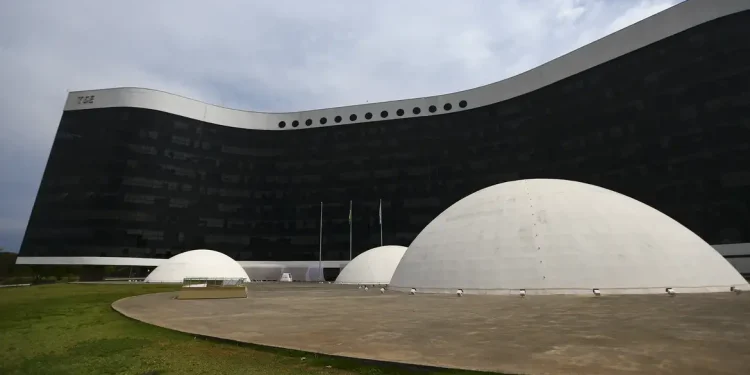 Inscrições para Concurso da Justiça Eleitoral encerra em breve; Iniciais de até R$ 13,9 MIL 1 Últimos dias para realizar sua inscrição no Concurso da Justiça Eleitoral; Imagem: Agência Brasil