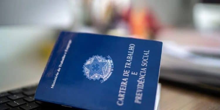 Oportunidade de Emprego: VAGAS de Emprego Disponíveis em Cariacica!