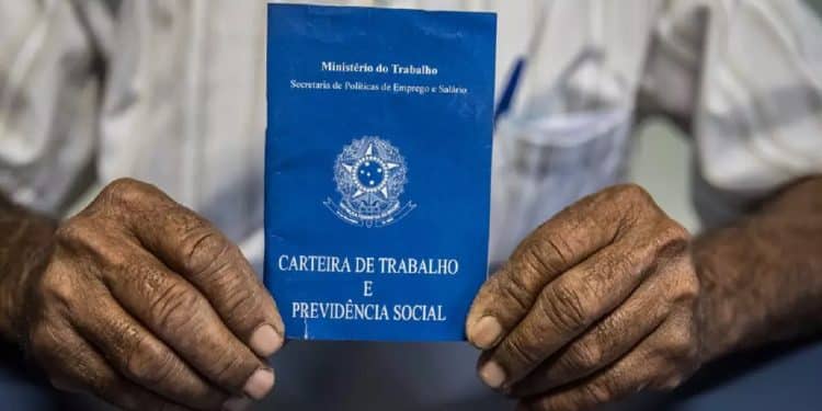 Oportunidades de Emprego Mais de 1.700 VAGAS Abertas em PE