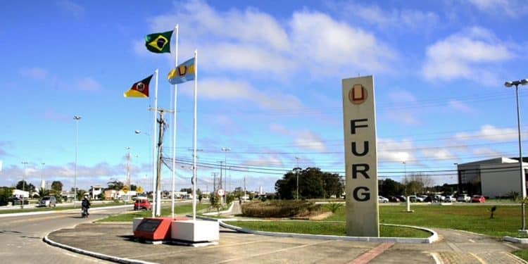 Concurso FURG abrirá inscrições em breve! Imagem: FURG