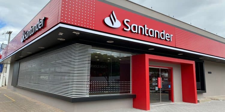 Quer trabalhar no setor financeiro? Santander tem 1.400 vagas abertas para profissionais de todas as experiências