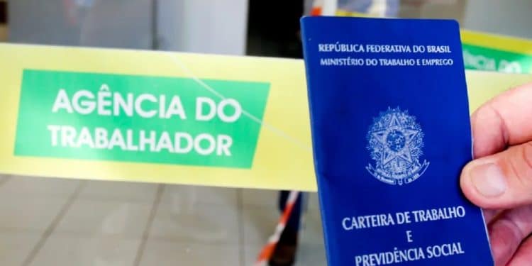 Quer Emprego? Maringá Tem 1.401 Vagas Esperando por Você!